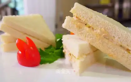 Tuna sandwich
