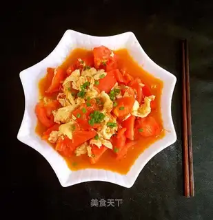 Tomato fried eggs