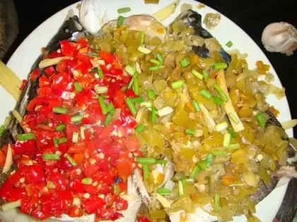 Double chopping fish head