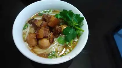 Tasty halogen noodles