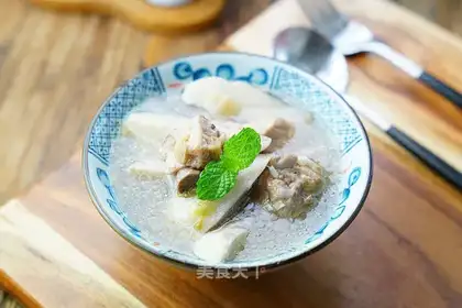 Potatobone soup