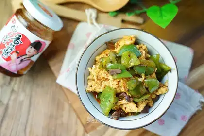 Eggs and peppers