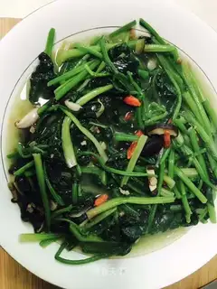 Don't put on spinach