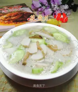 Squeeze the silk melon soup