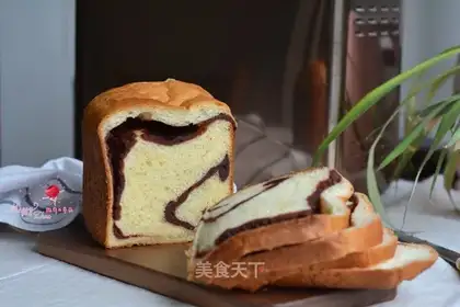 Red bean toast