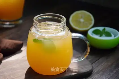 Mint lemon melon juice