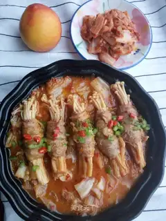 Korean pickles, ginsomoni, fat cow