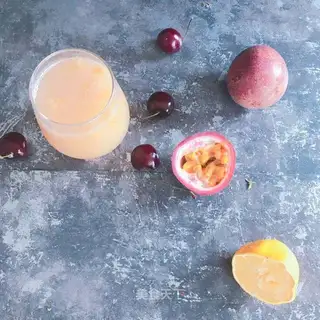 Summer peach pastry juice