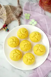 Eggs and corncakes