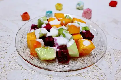 Yogurt fruit salad