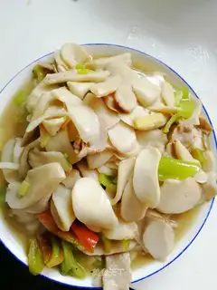 Chicken-legged mushroom fried meat
