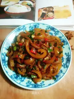 Spicy pig skin