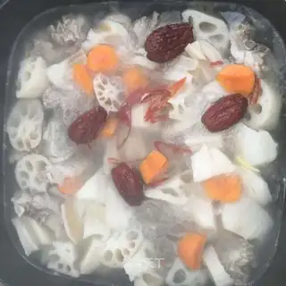 Liang's ribs soup