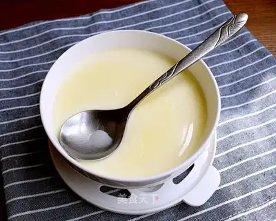 Milk steamed eggs
