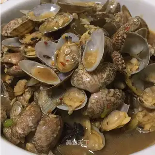 Garlic clams