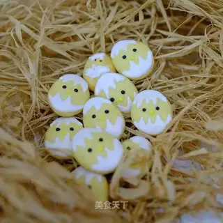 Eggs and yellow chicks
