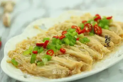 Spicy golden needle mushrooms