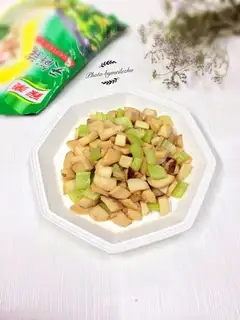 Fried apricot