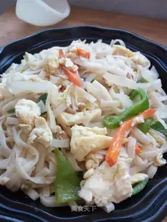 Egg noodles