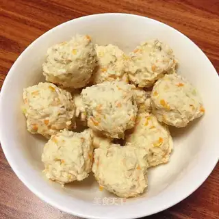 Vegetable chicken balls