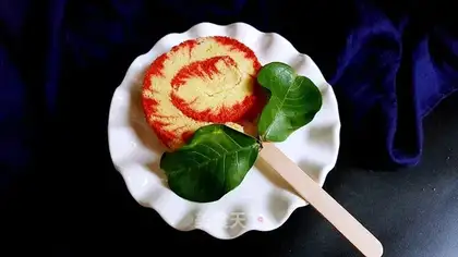 Red cyclone cake roll
