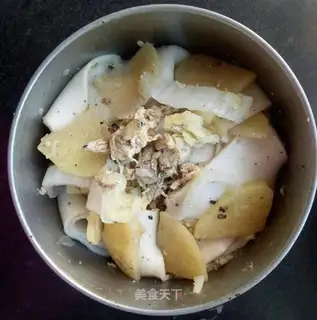 Puffed potatoes and eggs