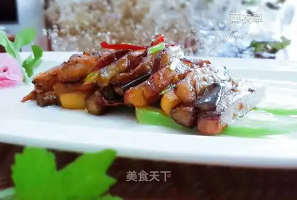 Salted fish fried albino