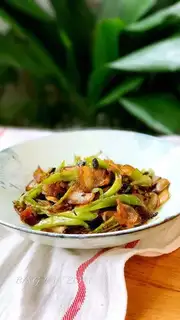 Chili fried meat