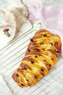 Chinese pecan bread