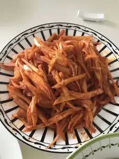 Orange pickles
