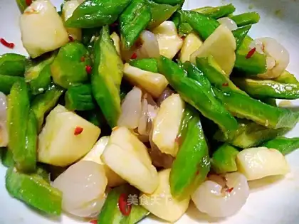Apple pickles