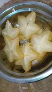 Sugar-colored peaches