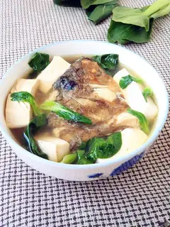 Fish head tofu soup