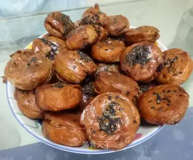 Bread with red dates