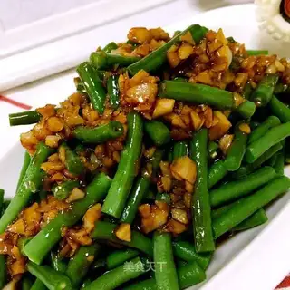 Garlic beans