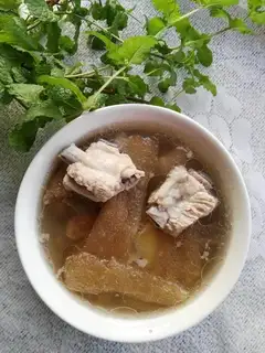 Pyramid ribs soup