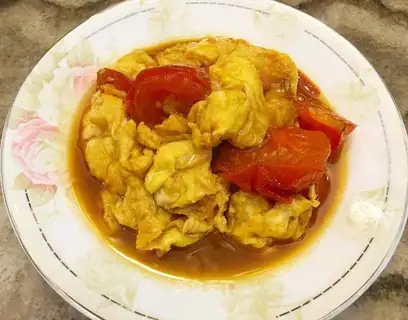 Tomato fried eggs
