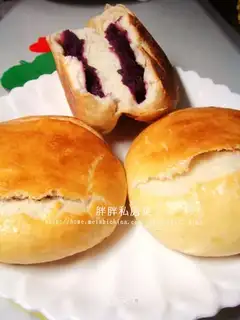 Crispy purple potato cake