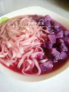 Home-cooked purple potato noodles