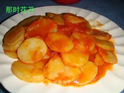 stir-fried potatoes with tomatoes