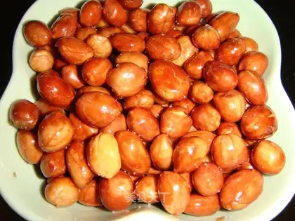 fried peanuts