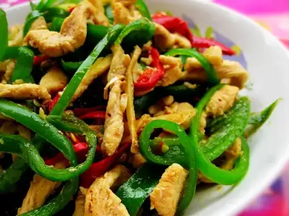 stir-fried shredded pork with double pepper