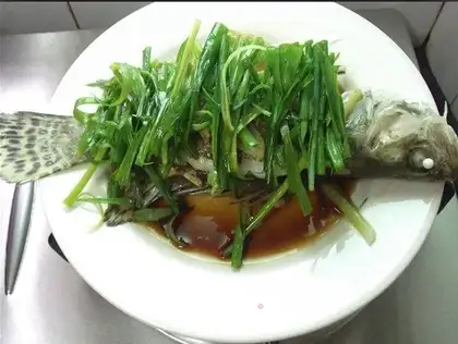 Steamed mandarin fish