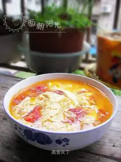 Tomato bean skin soup