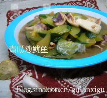 stir-fried squid with cucumber