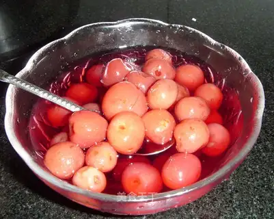 Cherry with rock sugar