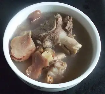 Fuling pork bone soup