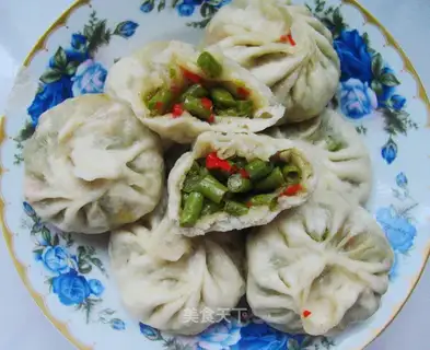 Spicy cowpea buns