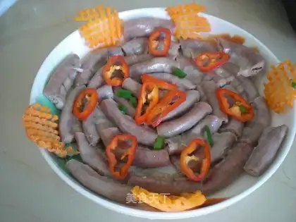 Rice sausage, white gourd and seaweed soup