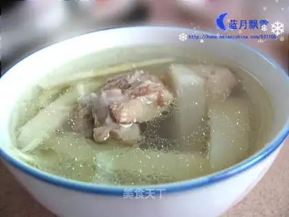 Stewed duck with sour radish and bamboo shoots